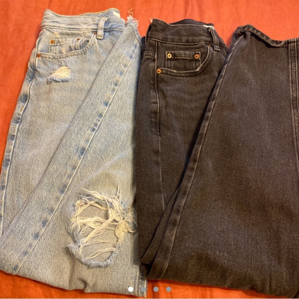 2 pairs of pacsun jeans